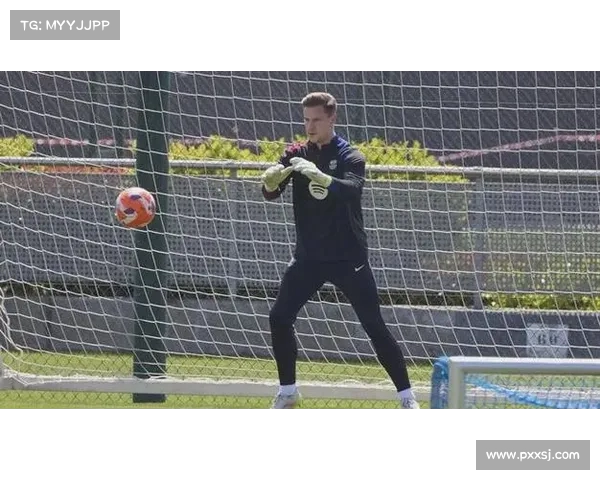 罗梅罗与每体报道:特狮今日回归俱乐部进行恢复训练 队长职位依旧未变 罗梅罗与每体报道:特狮今日回归俱乐部进行恢复训练 队长职位依旧未变